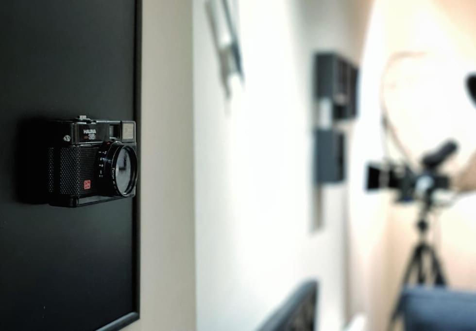 Two Bedroom Luxury Apt With Film Style Swansea Buitenkant foto